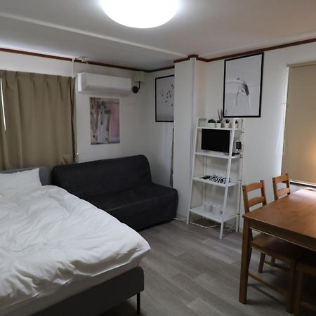 Holiday Anytel Shinjuku Токіо Екстер'єр фото