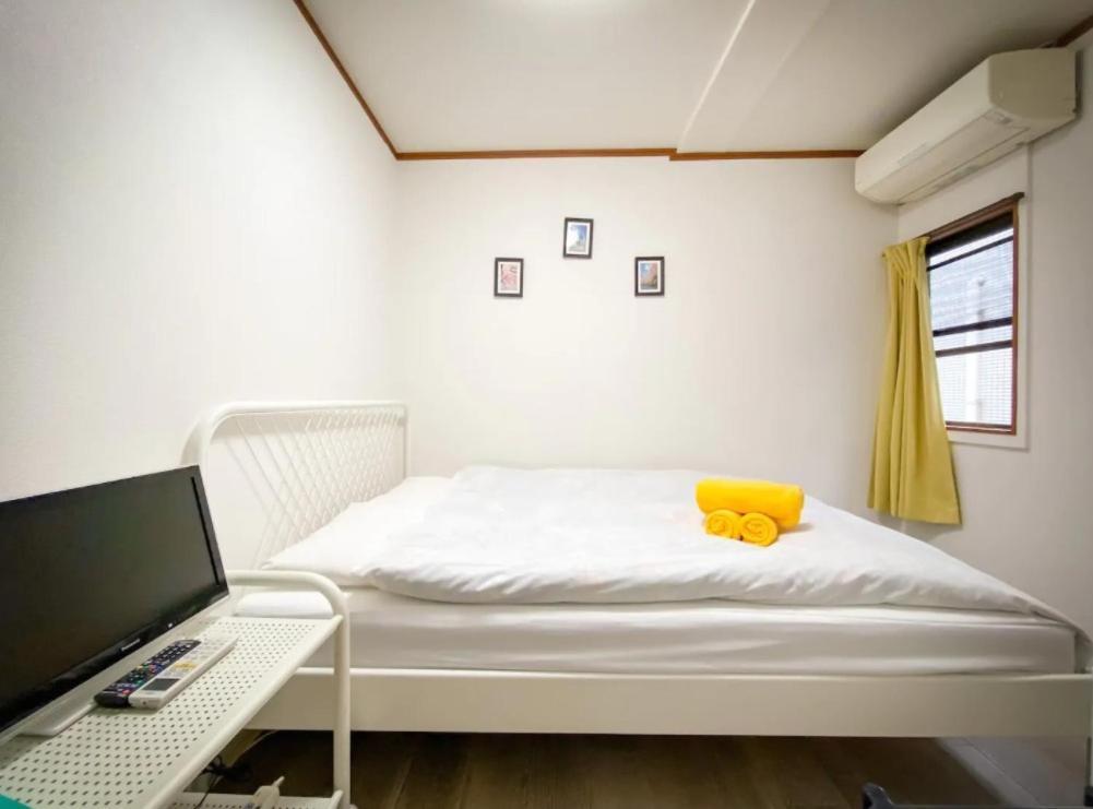 Holiday Anytel Shinjuku Токіо Екстер'єр фото