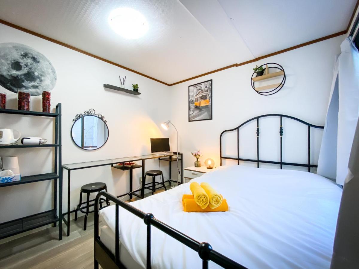 Holiday Anytel Shinjuku Токіо Екстер'єр фото
