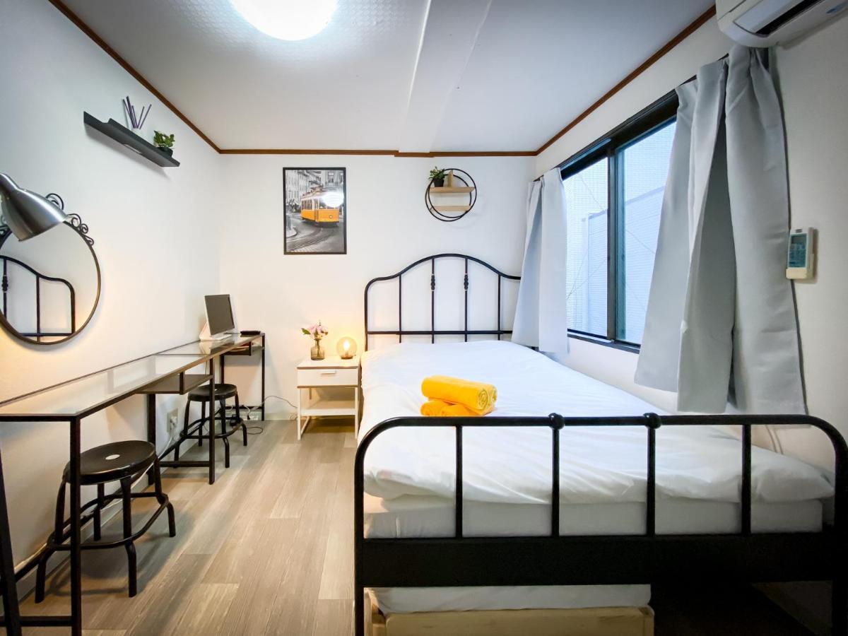 Holiday Anytel Shinjuku Токіо Екстер'єр фото