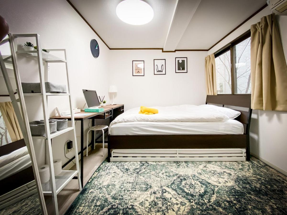 Holiday Anytel Shinjuku Токіо Екстер'єр фото